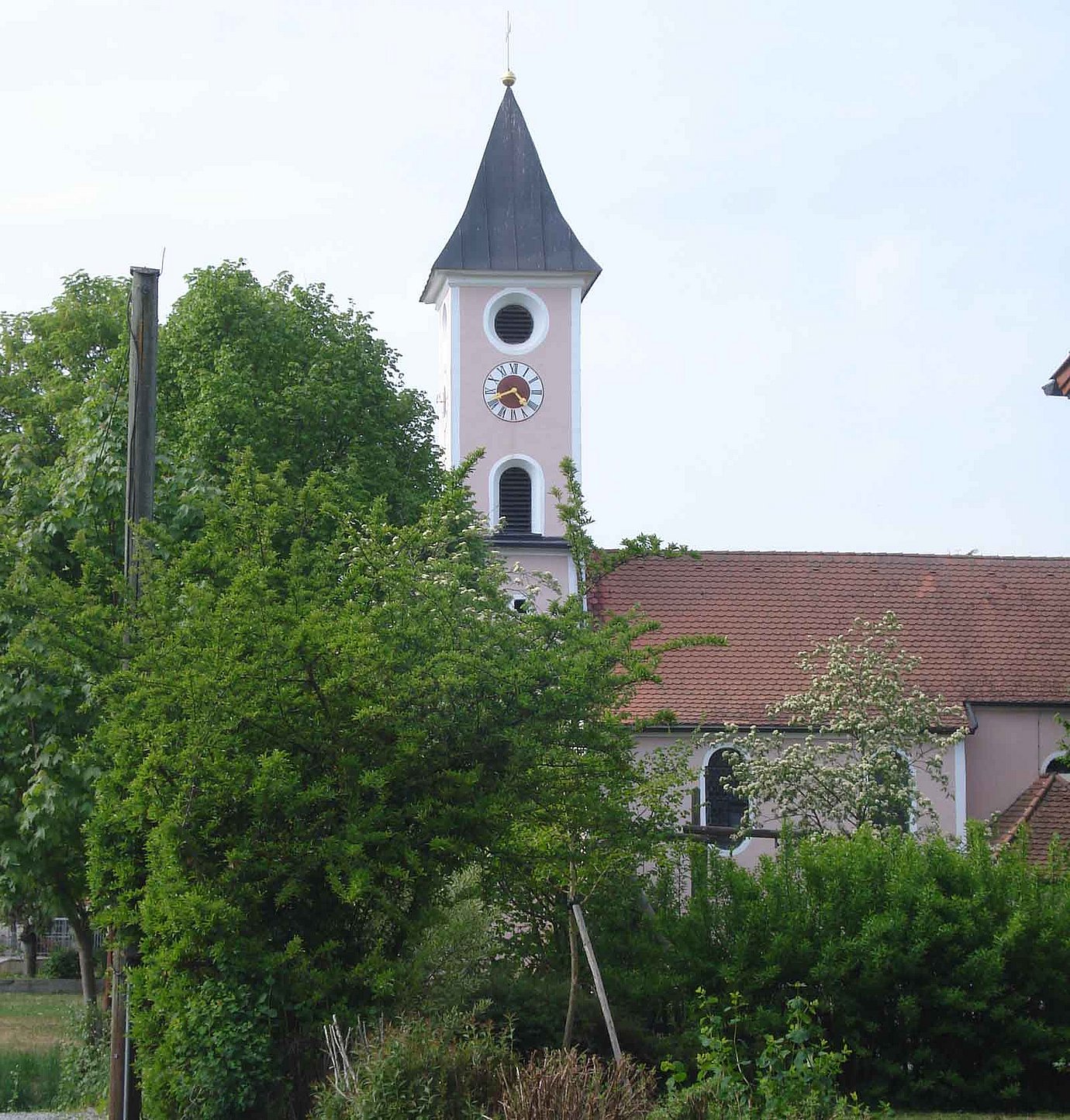 St. Peter und Paul in Neusling. (Foto: Gemeinde Wallerfing) St. Peter und Paul in Neusling. (Foto: Gemeinde Wallerfing)