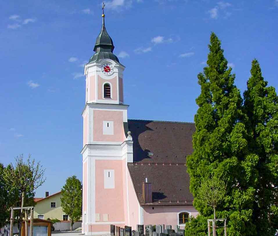 Pfarrkirche St. Laurentius. (Bild: Gemeinde Künzing)