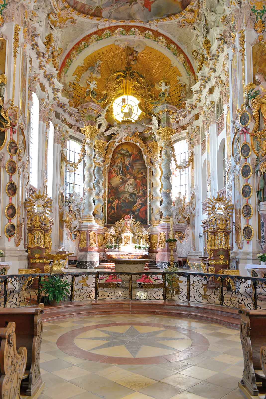 Der Hochaltar das Asambasilika in Osterhofen Altenmarkt. (Bild: Agentur Bauernfeind)